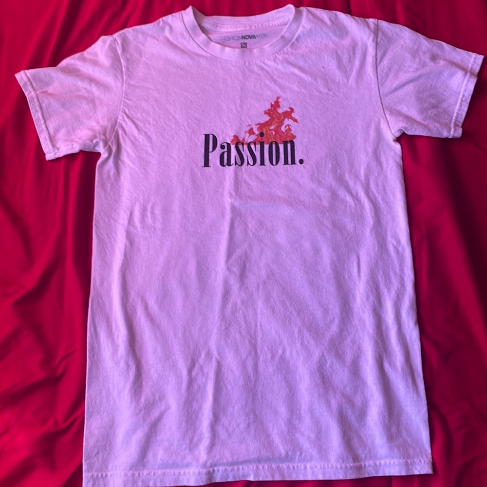 Fashion Nova Men’s "Passion" Graphic T-Shirt